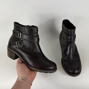 L.L. Bean Boots Womens 6.5 Brown Leather Buckle Side Zip Round Toe Ankle Booties